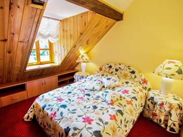 Фото номера Люкс с 2 спальнями Отель Hotel Dworek Wapionka г. Гужно 2